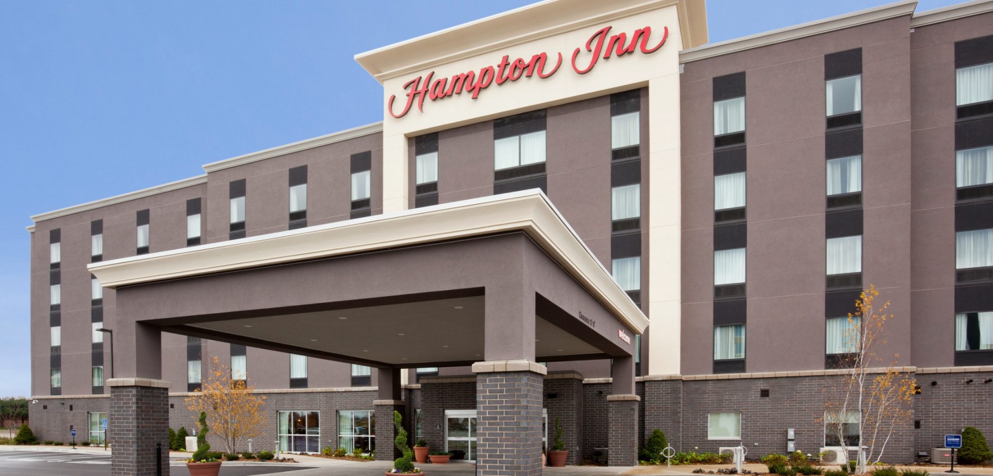 Hampton Inn Bloomington Exterior